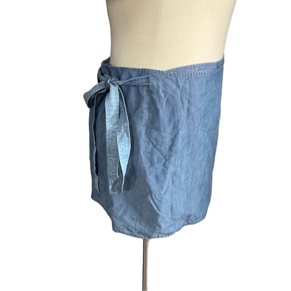 Marine Layer Poppy Reversible Wrap Mini Skirt  Medium Wash Chambray Denim Sz Med - Picture 3 of 16